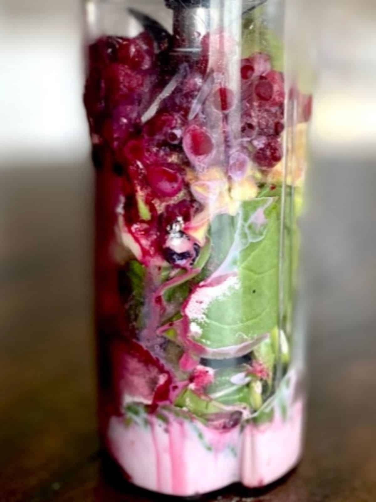 glow smoothie bowl ingredients in blender jar